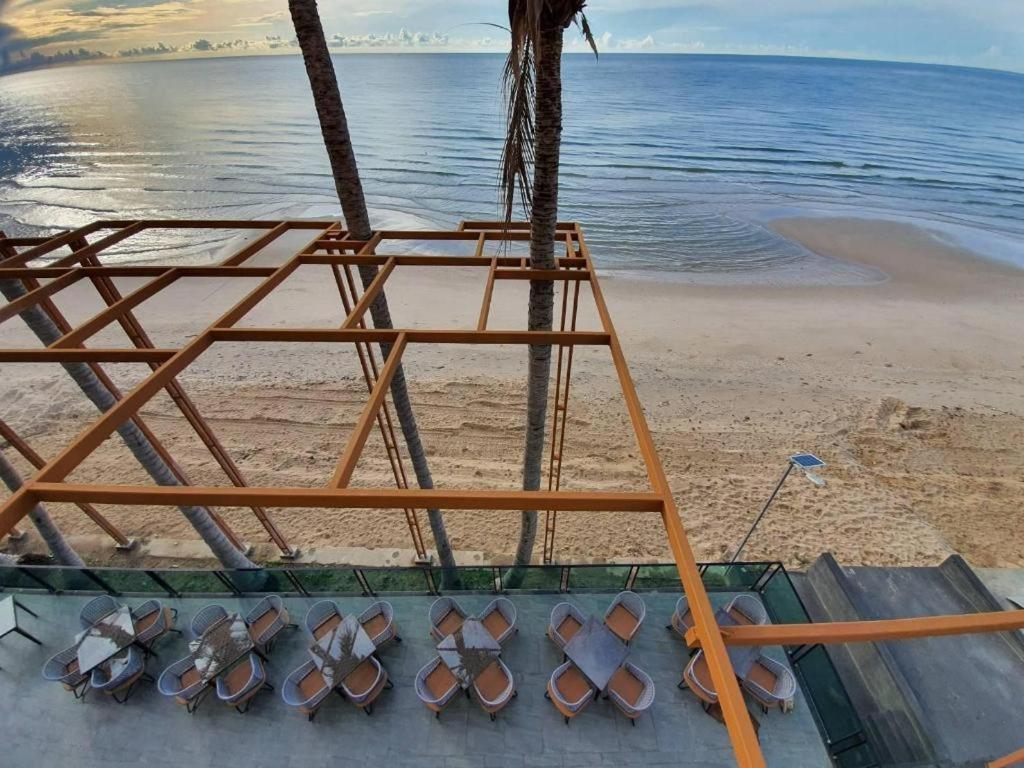 Eco Cozy Beachfront Resort Chaam Хуа Хин Экстерьер фото