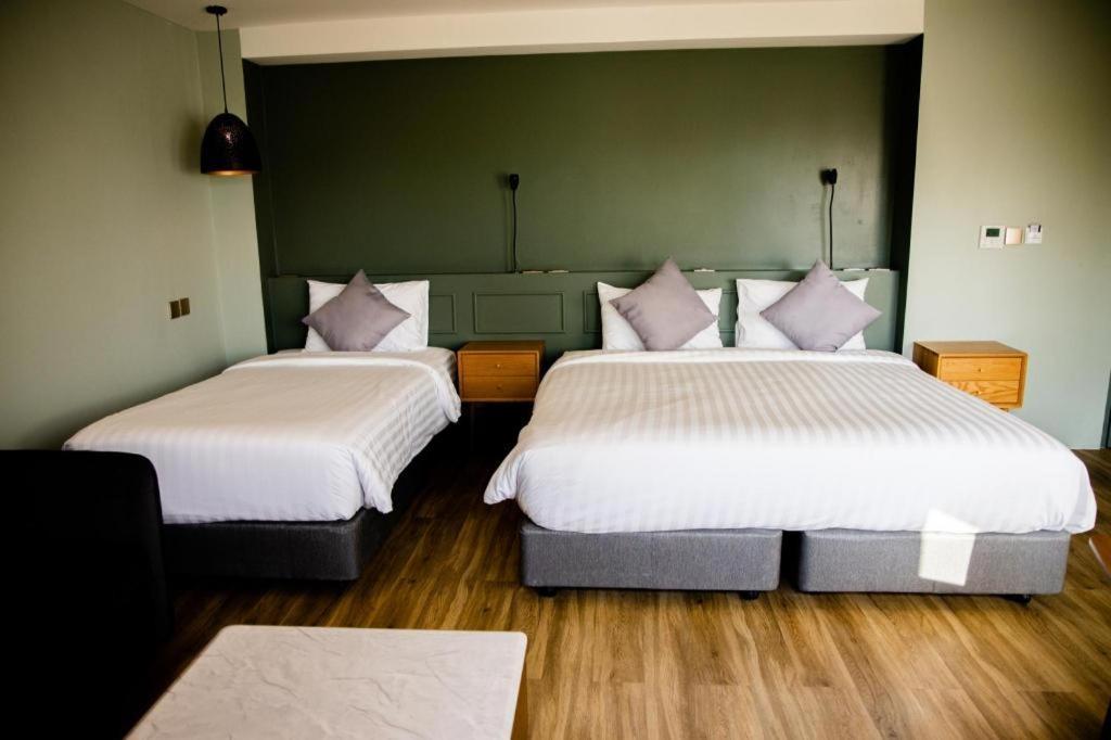 Eco Cozy Beachfront Resort Chaam Хуа Хин Экстерьер фото